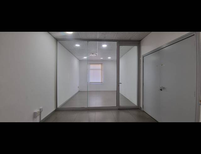 202M² OFFICE TO LET IN GLENWOOD